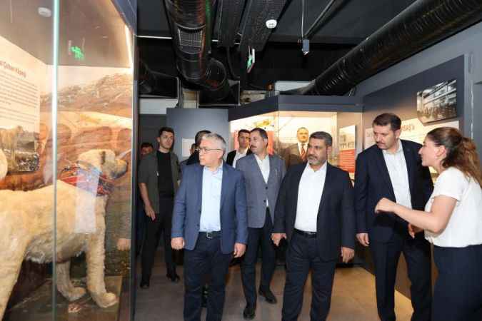 Sivas eski valisinden Şimşek’e ziyaret