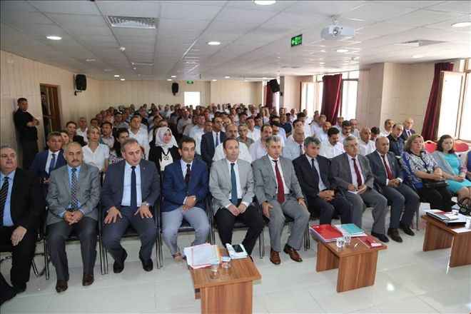 Vali Gül Okul müdürleri ile toplandı