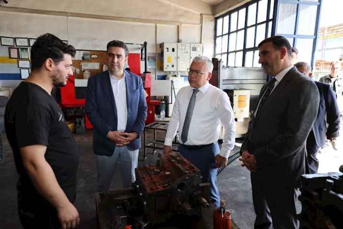 Şimşek; sorunları dinledi, çözüleceğini söyledi