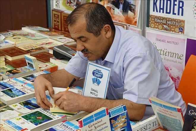 KİTAP FUARI AÇILDI