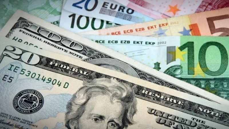 Faiz artırımı sonrası Dolar tarihi rekor kırdı