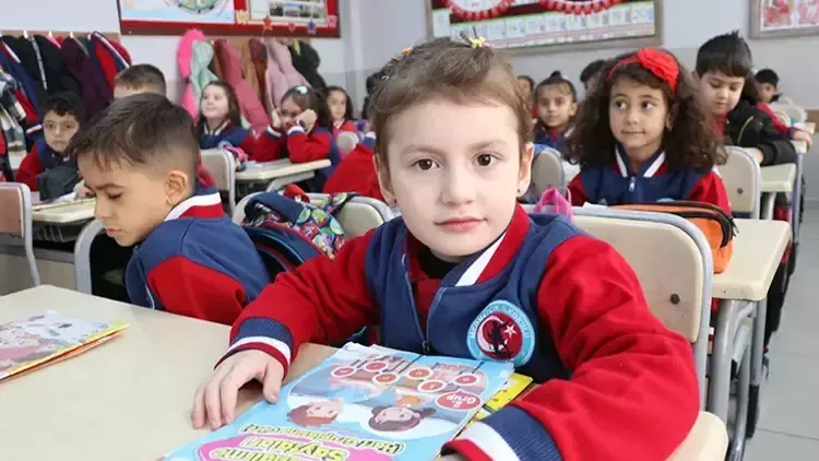 2024-2025 Eğitim Öğretim Yılı Ne Zaman Bitecek? Milyonlarca Öğrenci O Tarihi Bekliyor! 5
