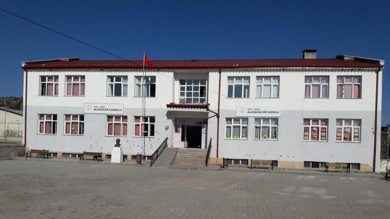 Sivas Kangal Alacahan İlköğretim Okulu, Çağdaş Eğitimle Fark Yaratıyor 1