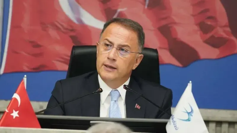 Mehmet Murat Çalık Hastaneye Kaldırıldı: Sağlık Durumu Endişe Yaratıyor 5