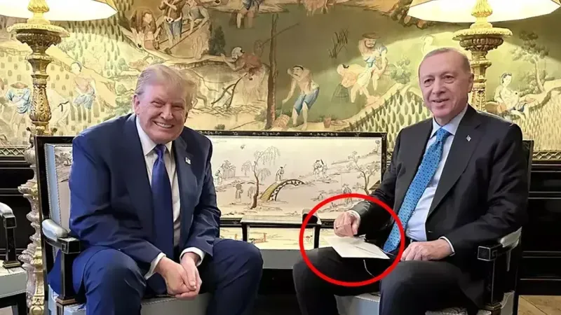 Erdoğan’ın Elindeki Gizemli Zarf Merak Uyandırdı 3