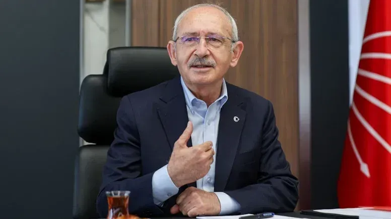 Kayyum Riski, Vesayet Tartışması ve Parti İçi Kırılma 5