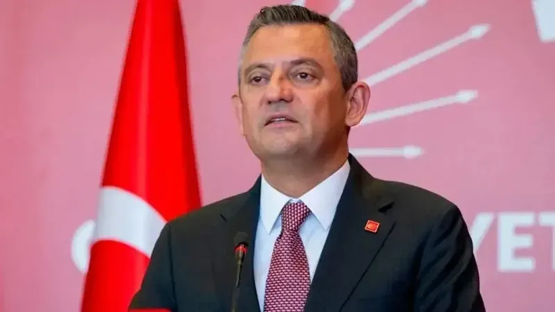 Özgür Özel Ayrılık Eşiğinde mi? Yeni Parti İddiaları Gündemde 2