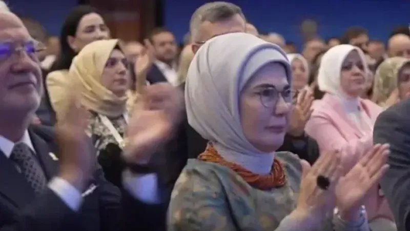 Emine Erdoğan Gözyaşlarını Tutamadı 1