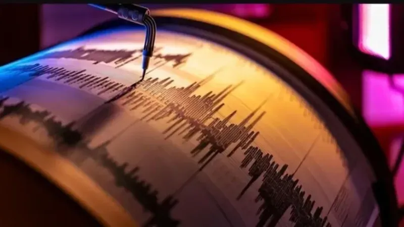 Endonezya'da 6.7 Büyüklüğünde Korkutan Deprem 1