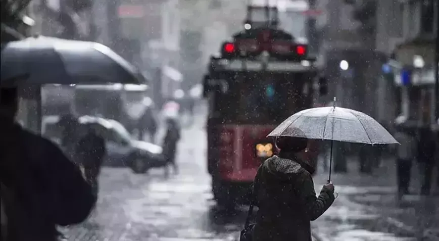 İstanbul’da Sağanak Alarmı! Meteoroloji Saat Verdi 6