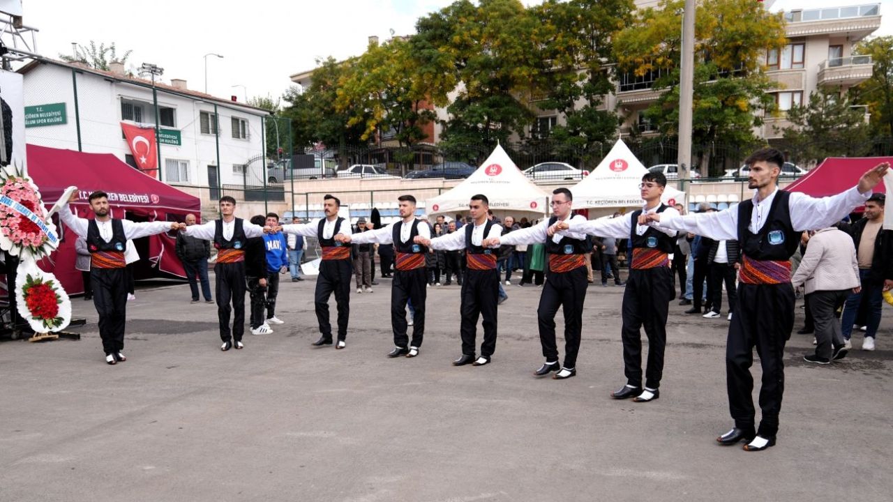 Anadolu’nun Kalbi Keçiören’de Atıyor: Geleneksel Sivas Günleri Başladı! 7