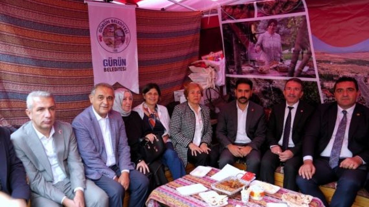 Anadolu’nun Kalbi Keçiören’de Atıyor: Geleneksel Sivas Günleri Başladı! 6