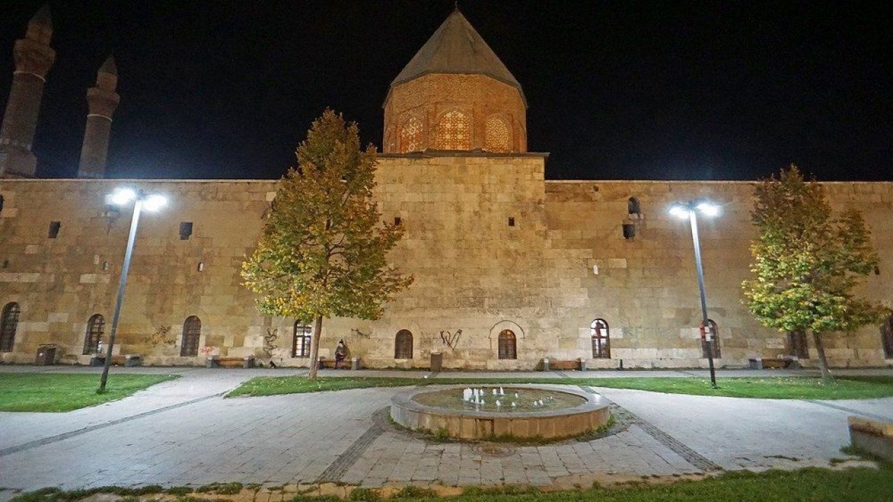 Sivas Gezilecek Tarihi Yerler 4