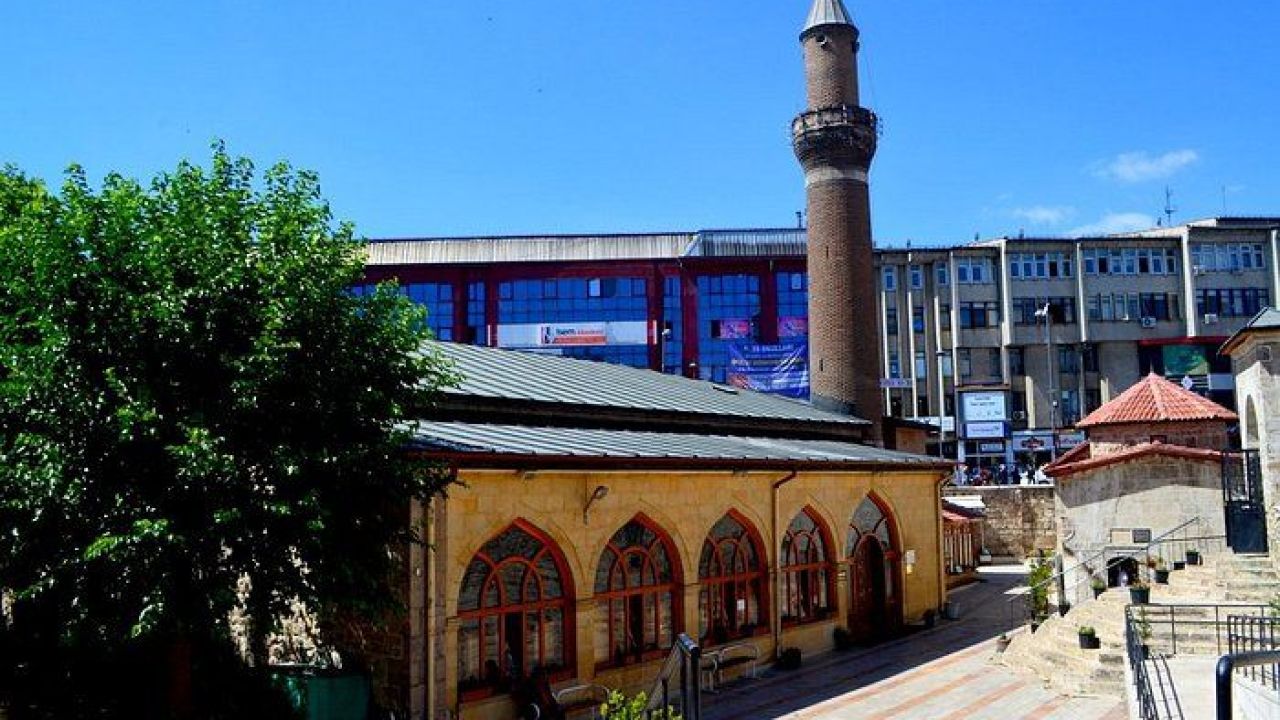 Sivas Gezilecek Tarihi Yerler 3