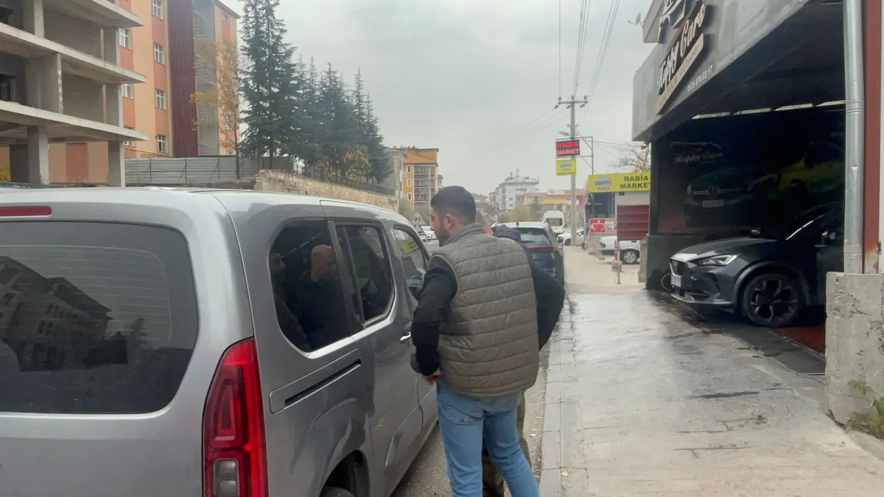 Adliye Önünde Pompalı Tüfek Alarmı! 2