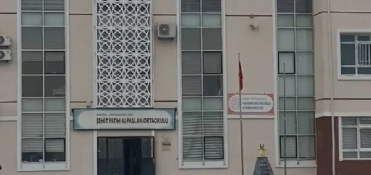 Ortaokulda zehirlenme alarmı! Kantin poğaçası şüphesi 3