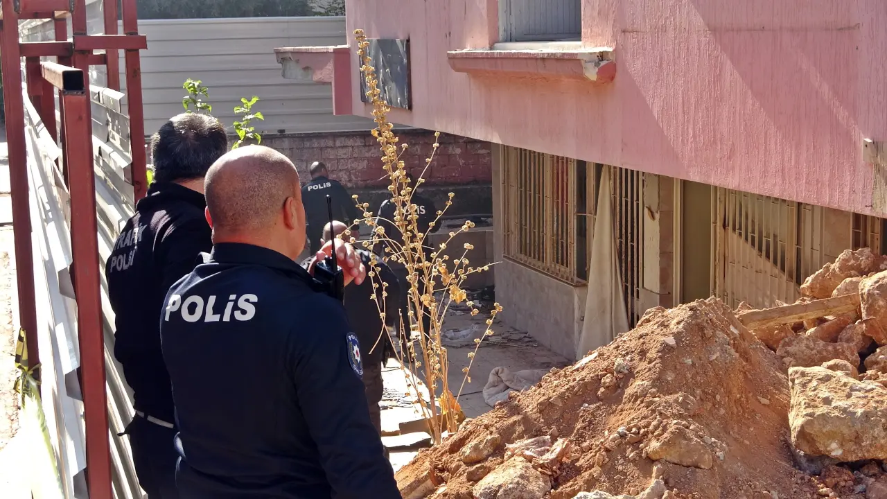 Antalya’da kan donduran olay! Ceset tanınamayacak halde 5