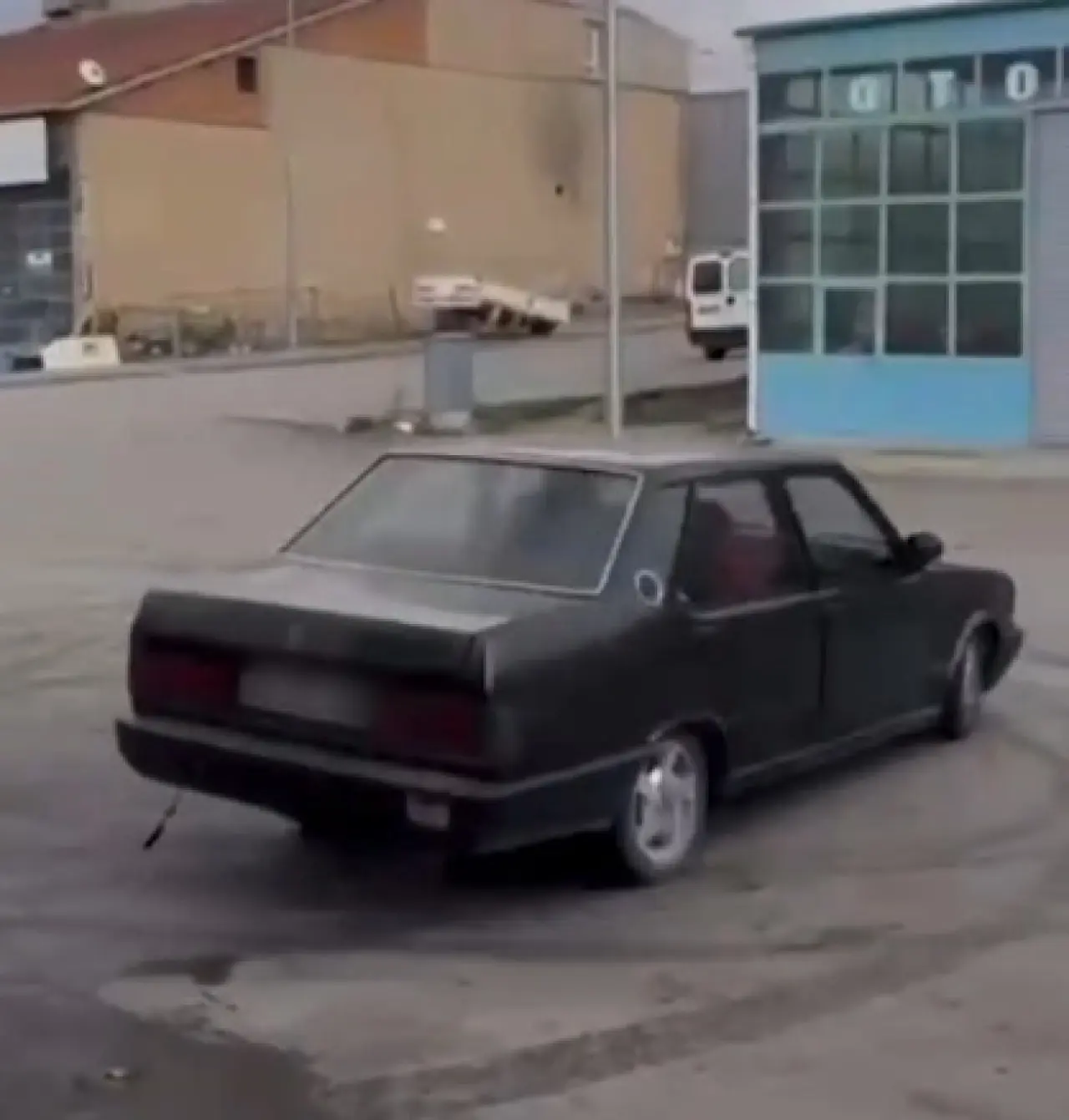 Drift görüntüleri başını yaktı! Emniyet sosyal medyadan tespit etti, ceza yağdı 1