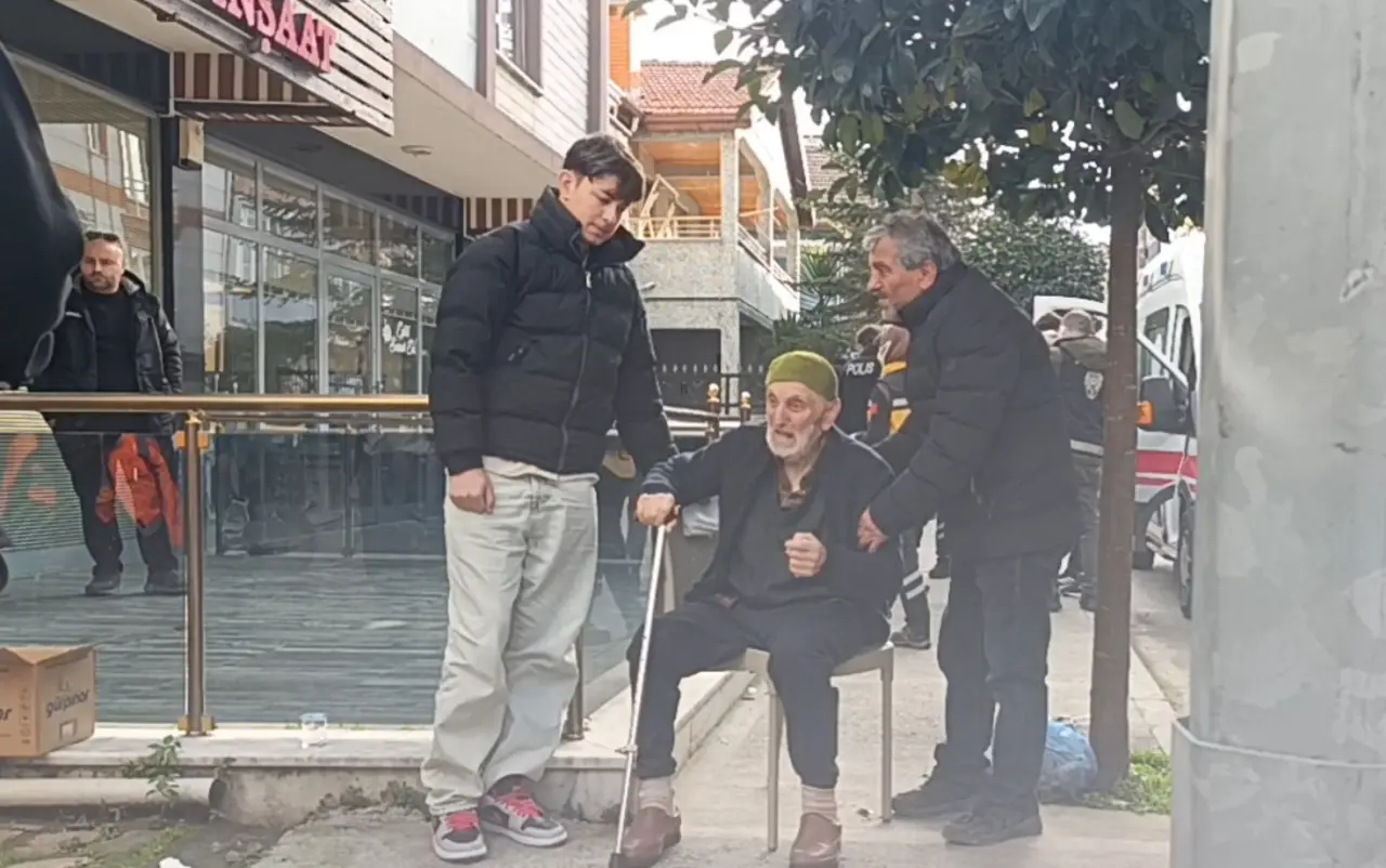 Sakarya'da şüpheli ölüm! 3 çocuk babası evinde ölü bulundu 2