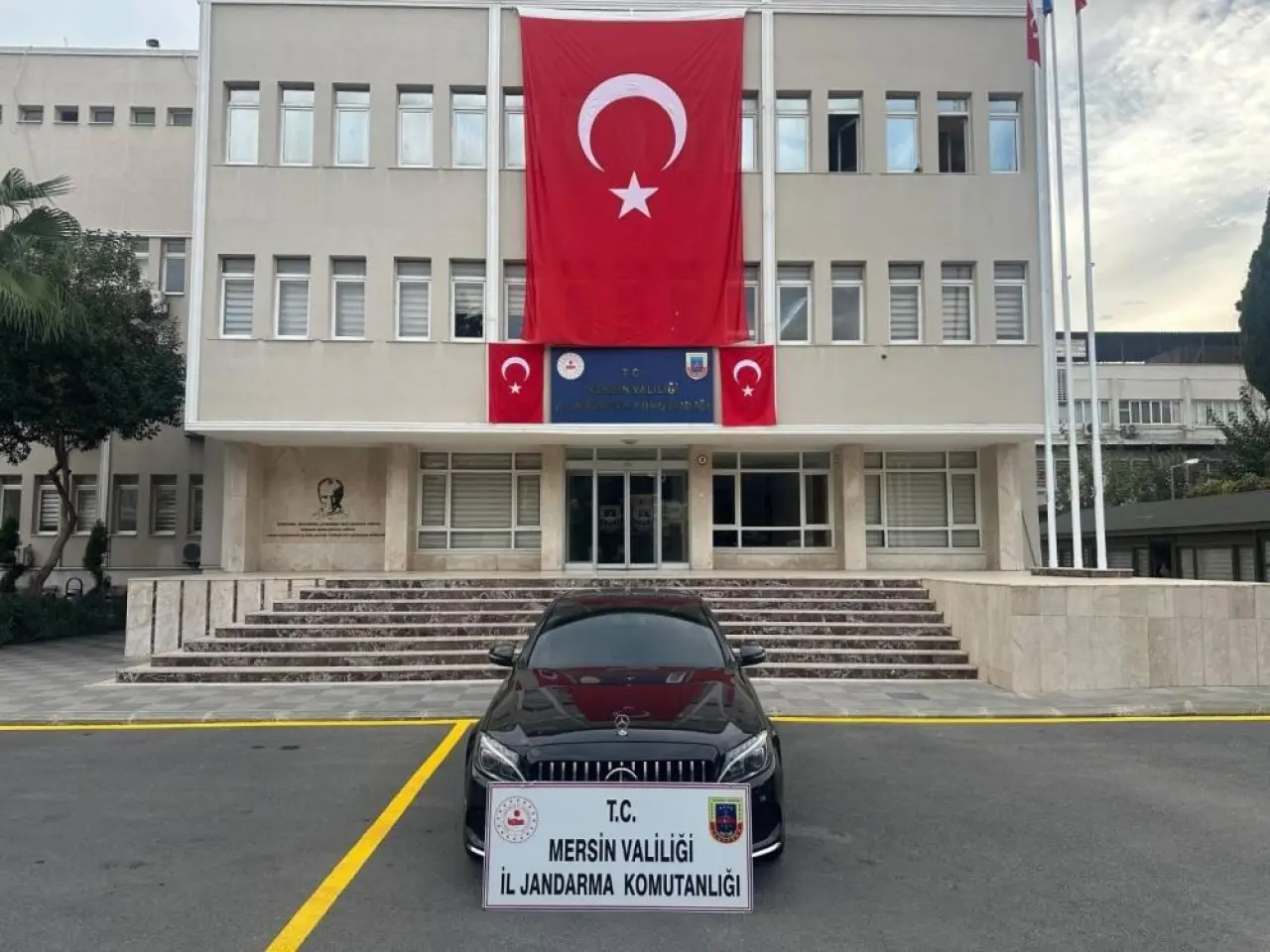 Hayalleri çaldılar! Sahte TOKİ ve ikinci el dolandırıcıları tutuklandı 3
