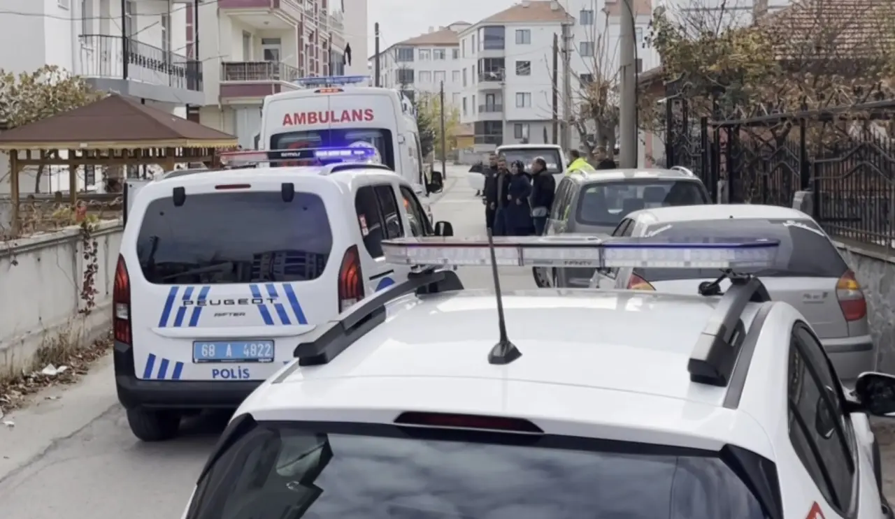 Aksaray’da aile kavgası sokağa taştı! Kayınpeder damadını ağır yaraladı 5