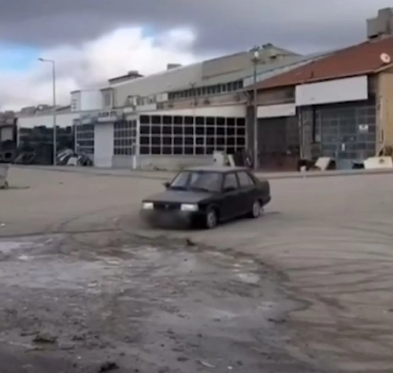 Drift görüntüleri başını yaktı! Emniyet sosyal medyadan tespit etti, ceza yağdı 2