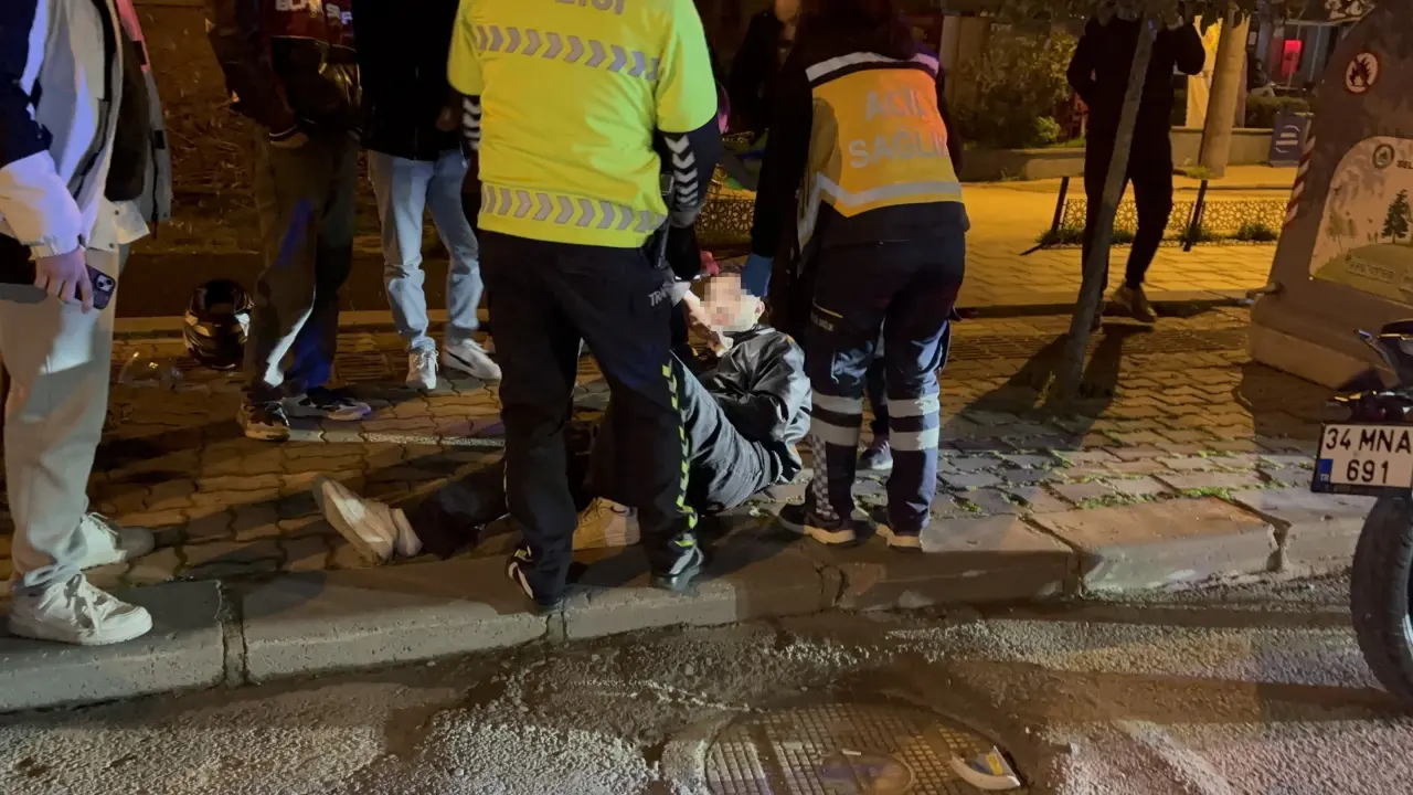 Edirne’de şoke eden kaza! Motosiklet otomobile çarptı 3