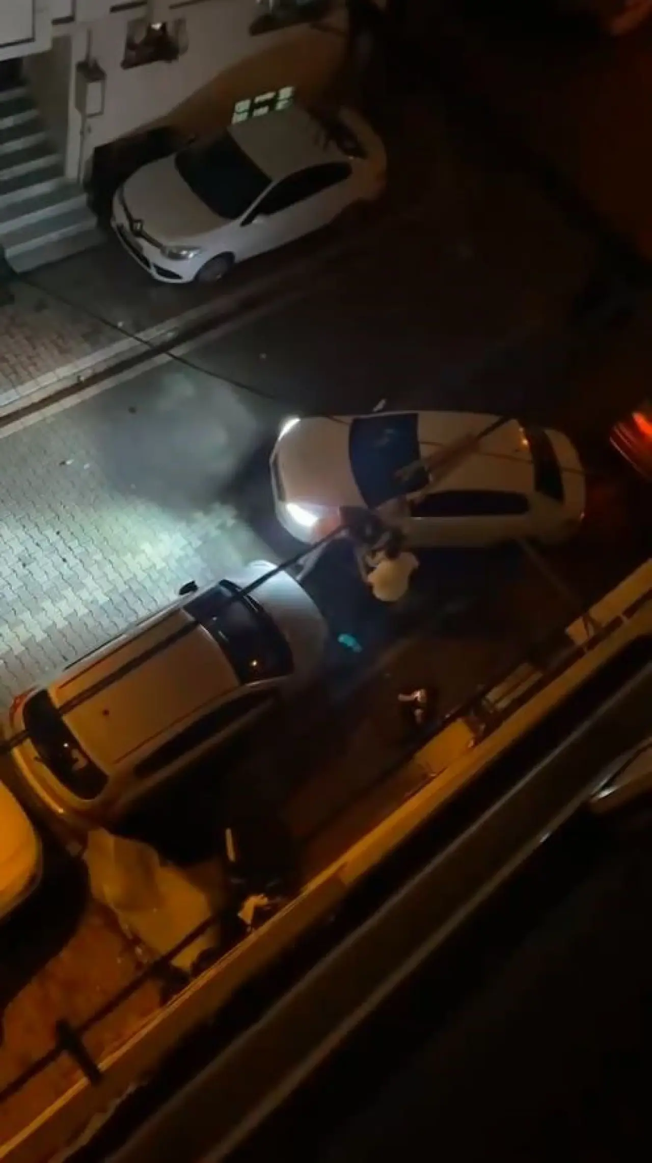 Park yeri kavgası sokakta savaş alanı yarattı! Çığlıklar mahalliyi inletti 1