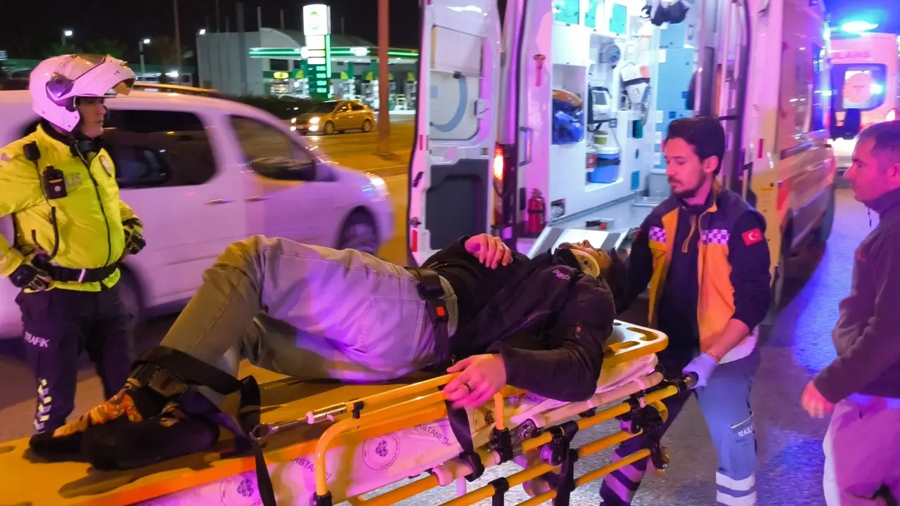Pamukkale’de korkutan kaza! Motosiklet yön tabelasına çarptı 4
