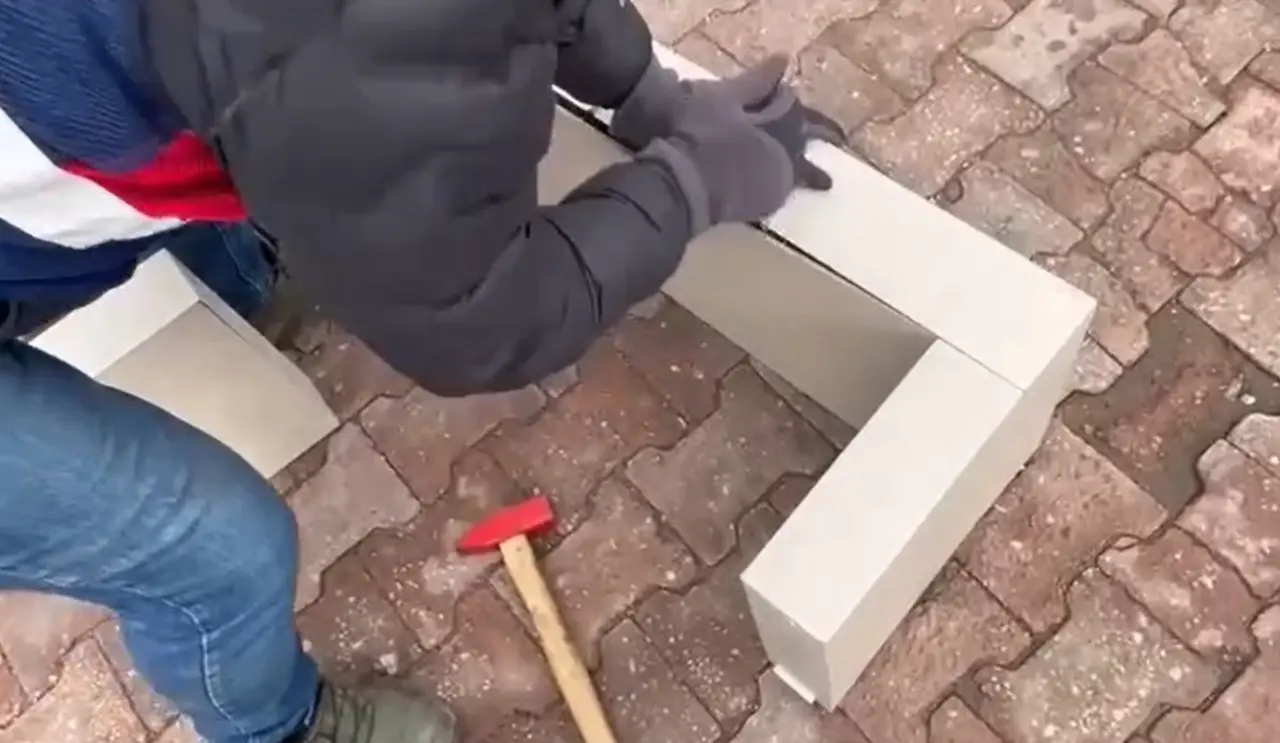 Kayseri'de sehpa içine zulalanmış 4 kilo esrar yakalandı! 1