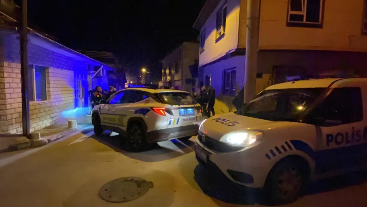Burdur’da alkollü sürücü polislere zor anlar yaşattı! “Öldürüyorsanız öldürün” 2