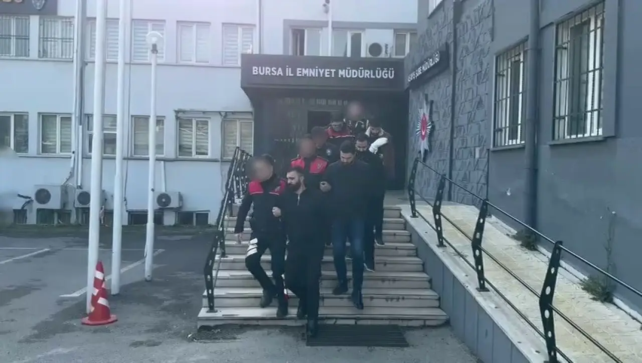 Bursa’da restorana silahlı saldırı! 'Servis açmadınız' tartışması kanlı bitti 1