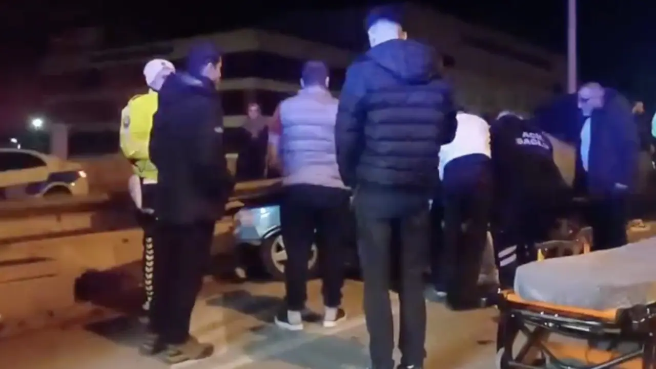 Hitit kampüsü önünde feci kaza! Otomobil paramparça oldu 3