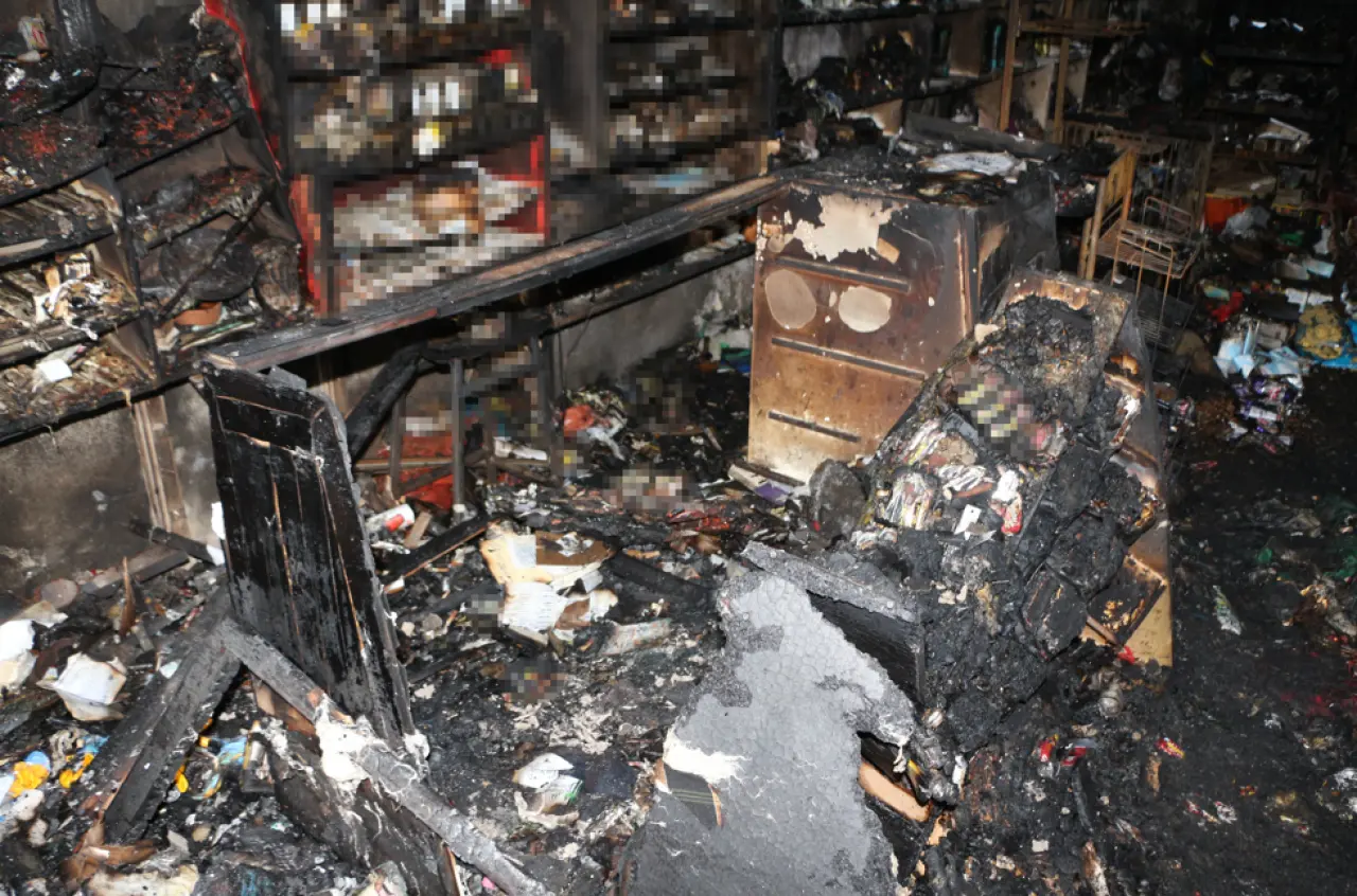 Güneysu’da veresiye alamayan şahıs bakkal dükkânını yaktı! 5