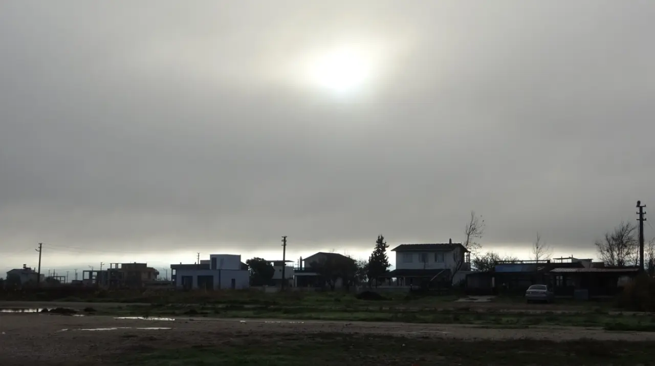 Çanakkale’de yoğun sis alarmı: Gemi geçişleri durdu! 2