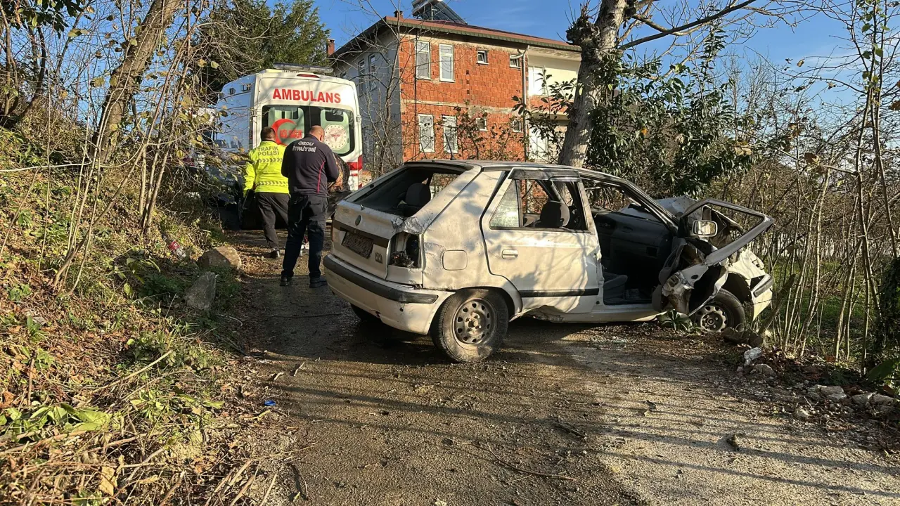 Ordu’da şiddetli kaza! Araç fındık bahçesine uçtu 3