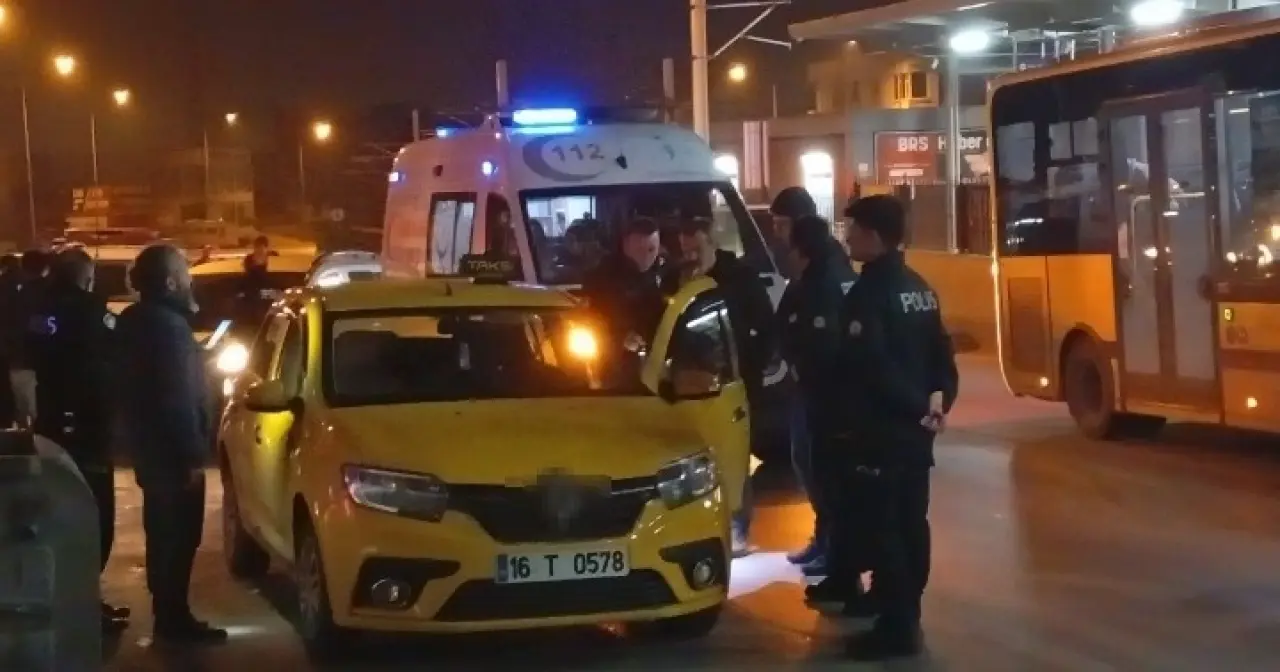 Bursa’da eğlence mekanı önünde silahlı çatışma! 1'i ağır 2 yaralı 5