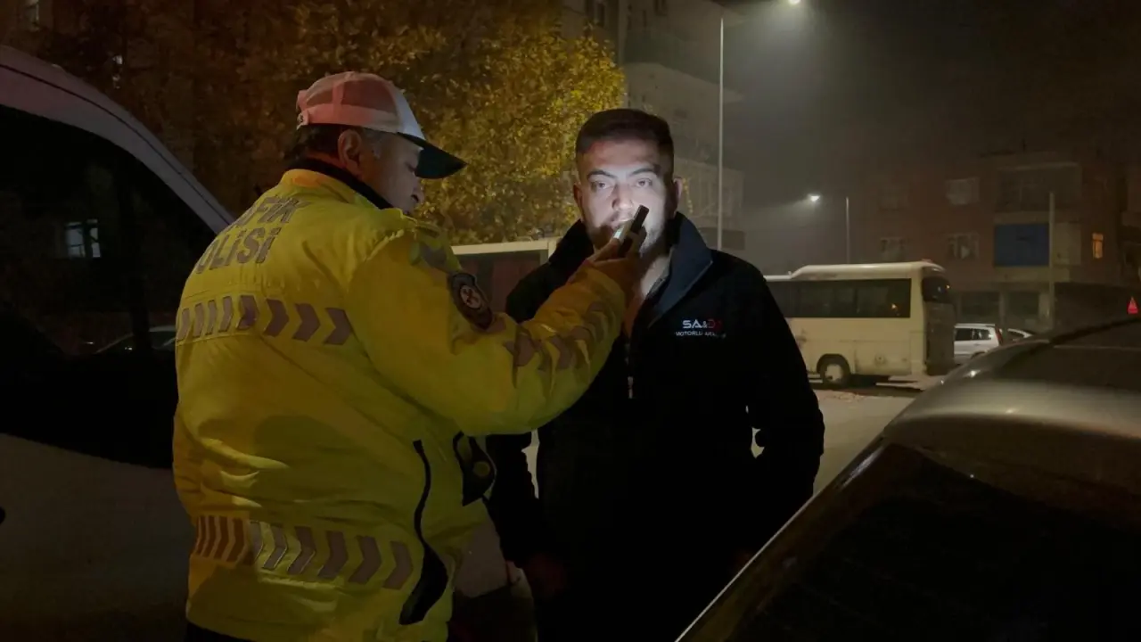 Kayseri’de trafik terörü! 'Cinayet mi işledik?' diyerek kendilerini savundular 2