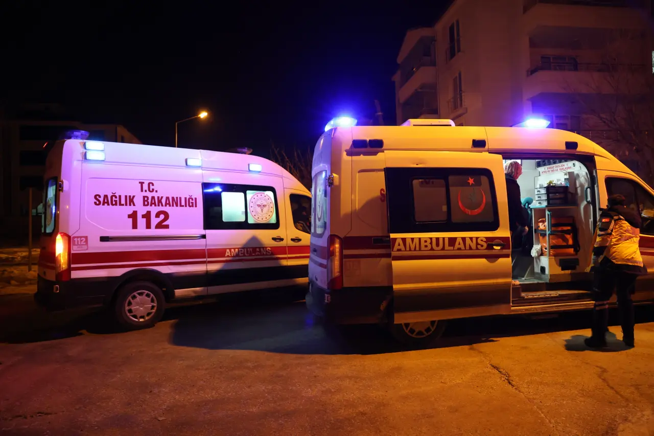 Uyanmasaydı 8 kişi ölecekti! Elazığ’da doğalgaz dehşeti mahalleyi sarstı 3