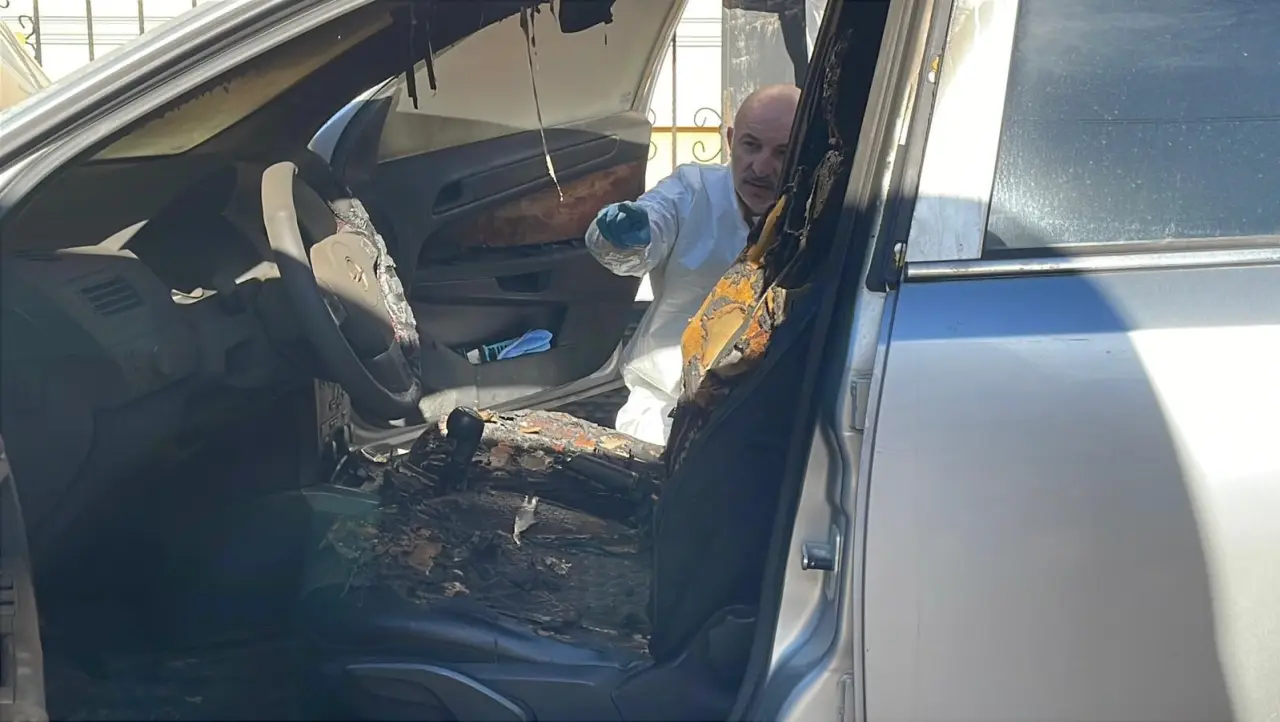 Karaman’da şok olay! Otomobilin direksiyon ve koltukları yandı 1