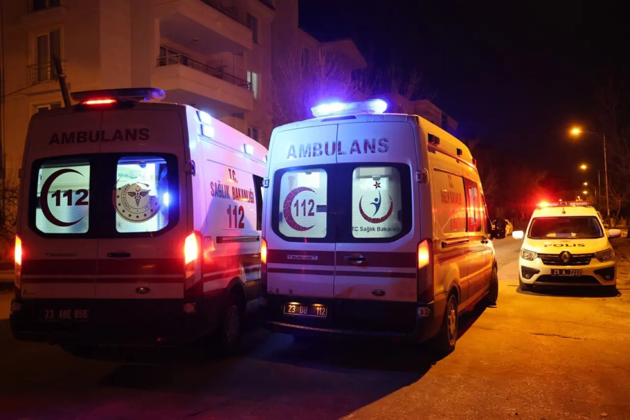 Uyanmasaydı 8 kişi ölecekti! Elazığ’da doğalgaz dehşeti mahalleyi sarstı 6