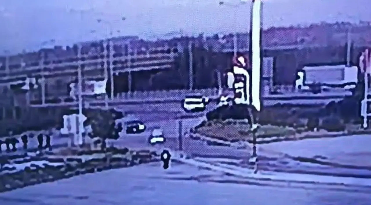 Düzce TEM’de dehşet anları! Otomobil bariyerleri delip geçti, 2 ölü 2