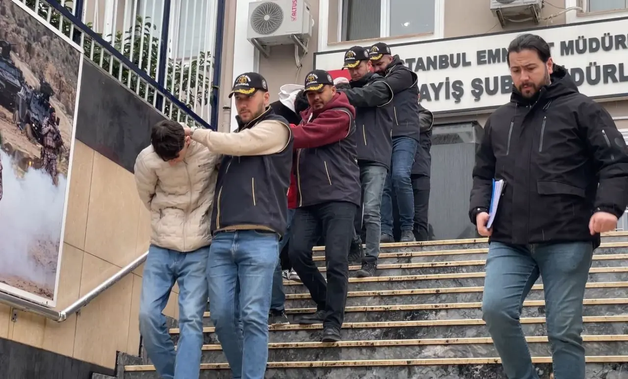Çalıştığı kuyumcuyu soydu, lüks hayata daldı: Bahçelievler’de şok vurgun! 3