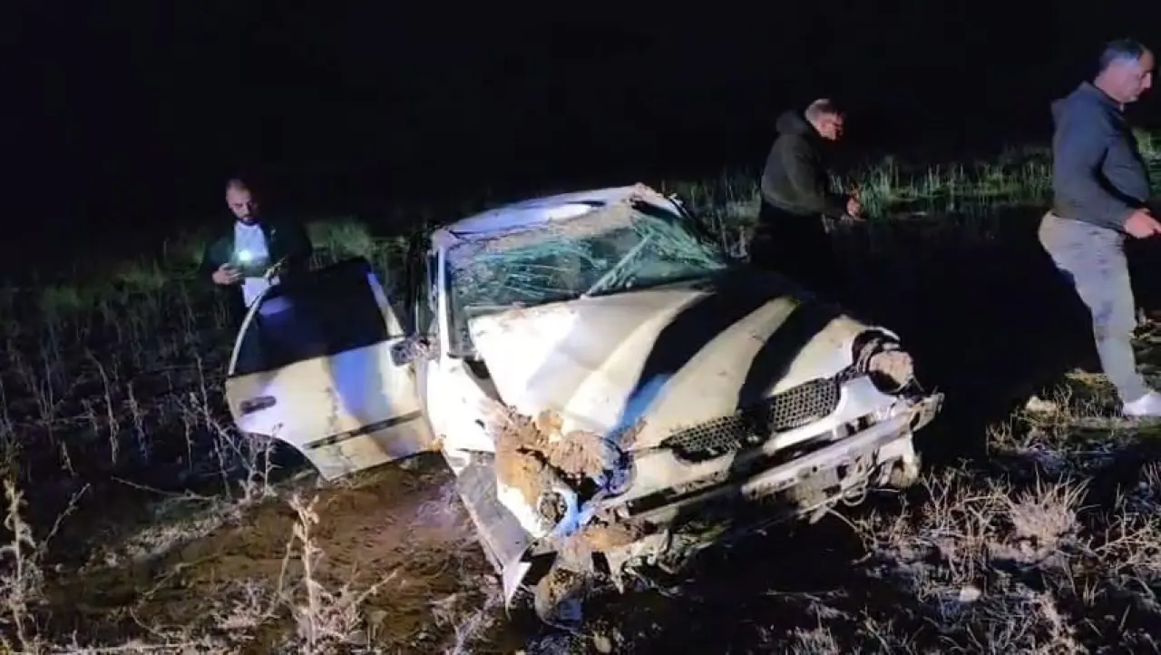 Aksaray’da feci kaza! Otomobil şarampole uçtu: 3 yaralı 1