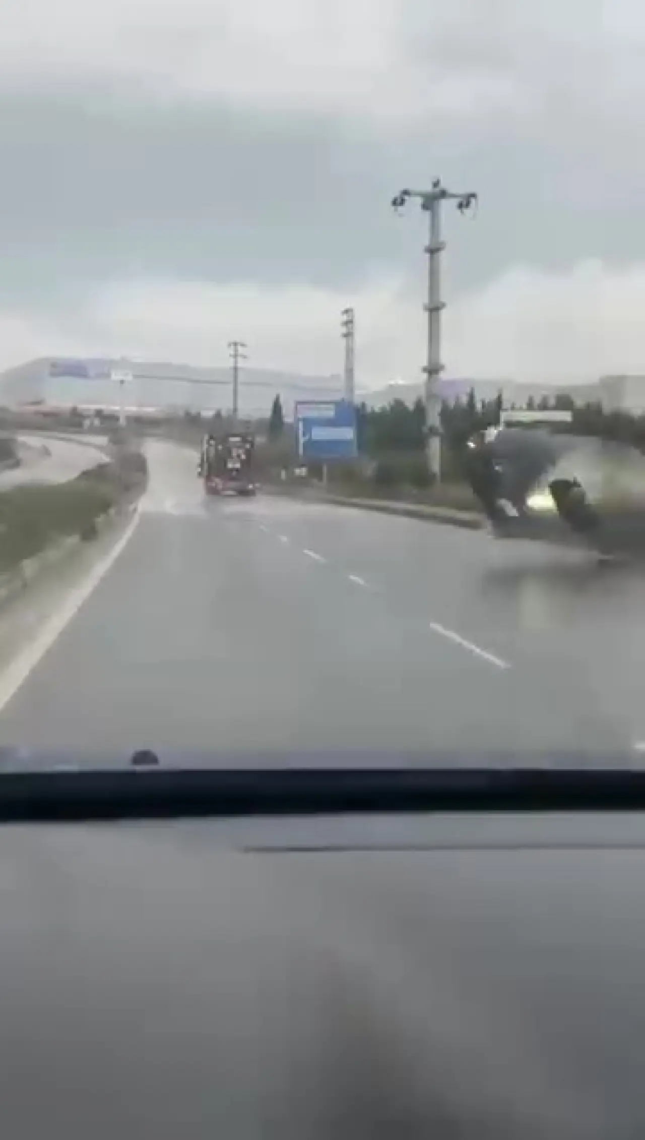 Kocaeli’de tehlikeli şov pahalıya patladı! 4