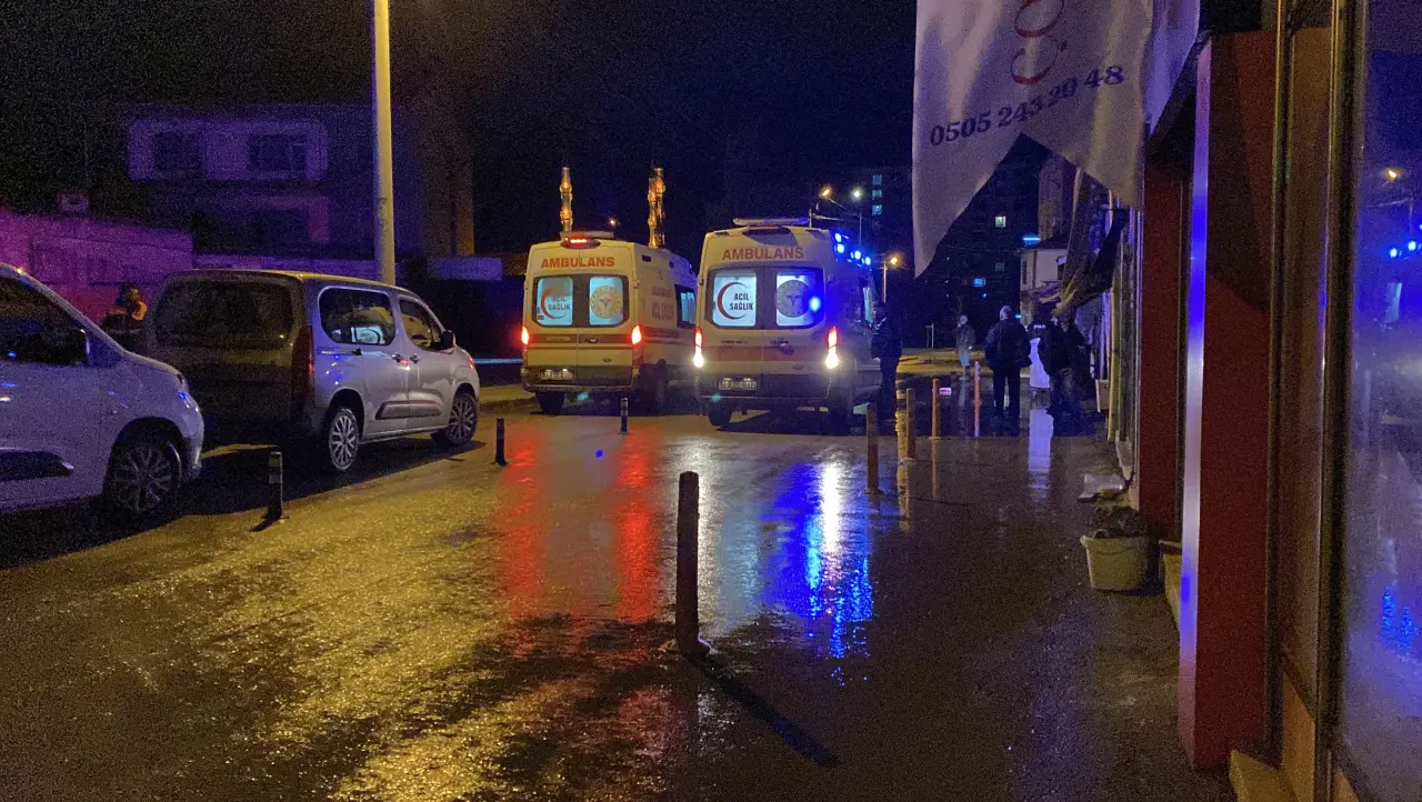 Çorum’da geceyi kana bulayan saldırı! 2 genç bacaklarından vuruldu 1