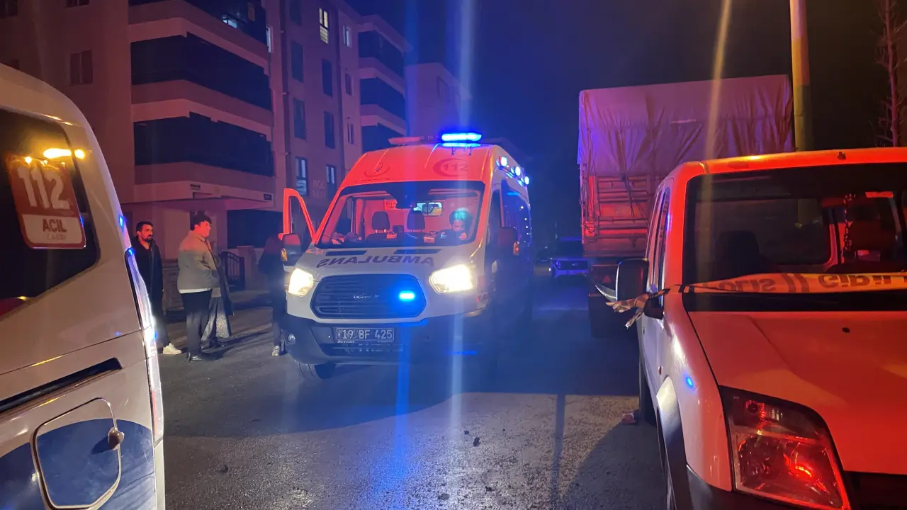 Çorum’da gece yarısı dehşeti! Parkta 19 yaşındaki genç bıçaklandı 2