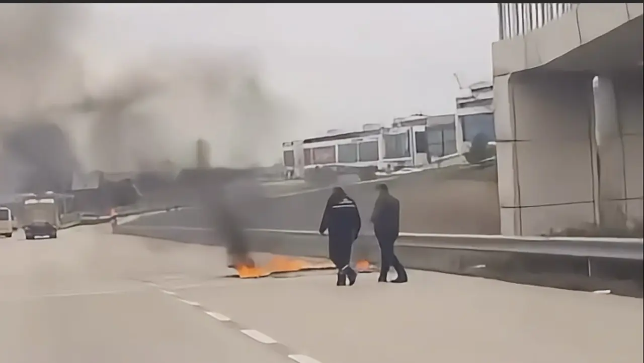 Bursa'da seyir halindeki kamyonet alev topuna döndü! 3
