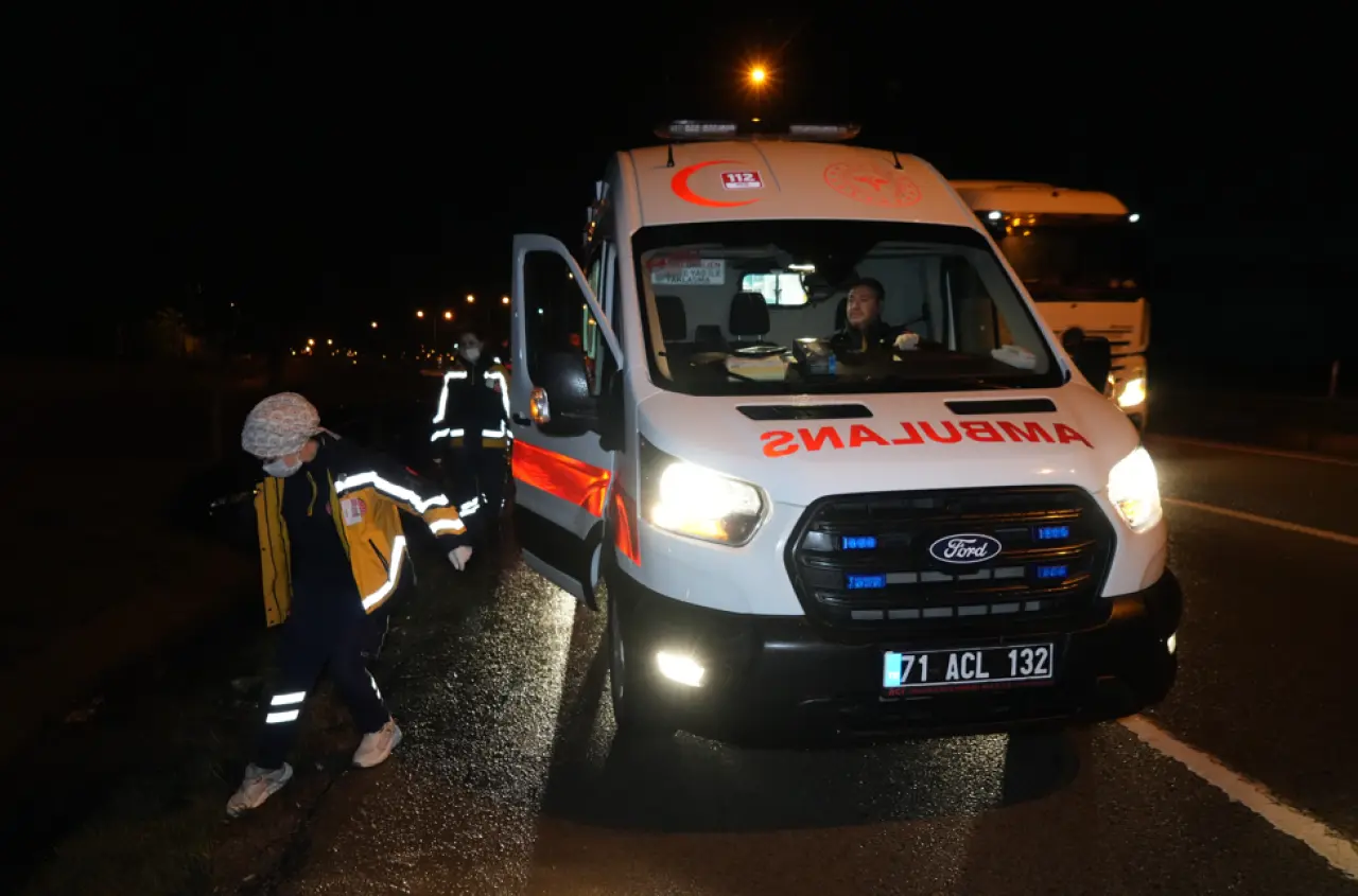Kırıkkale’de gizemli kaza! Şarampole uçtu, sürücü ortadan kayboldu 2