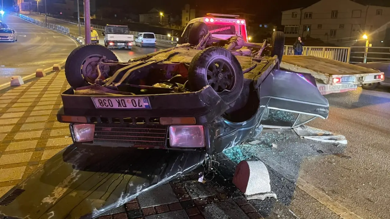 Gece yarısı kaza! Sürücü ölümden döndü, araç hurdaya gitti 2